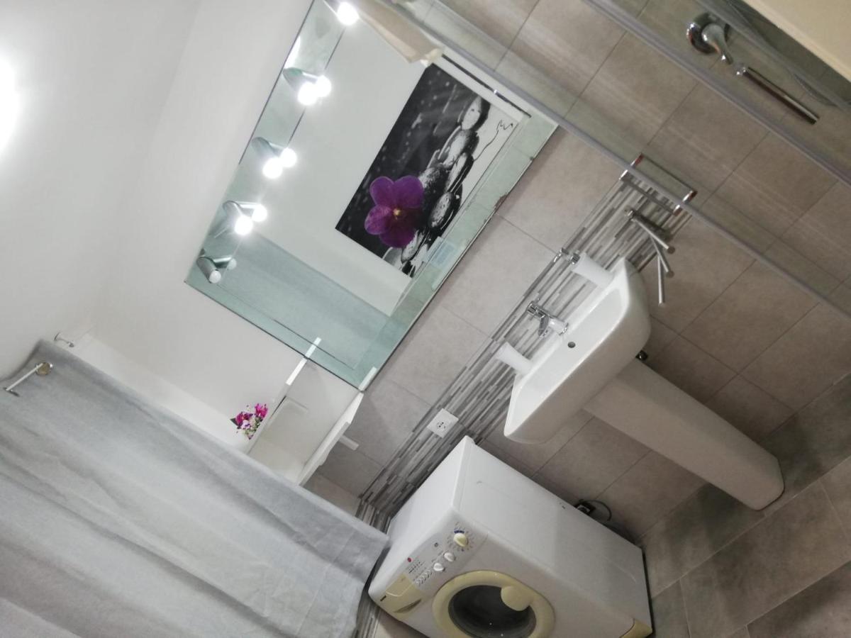 Il Posto Giusto Station Rooms Palermo Luaran gambar