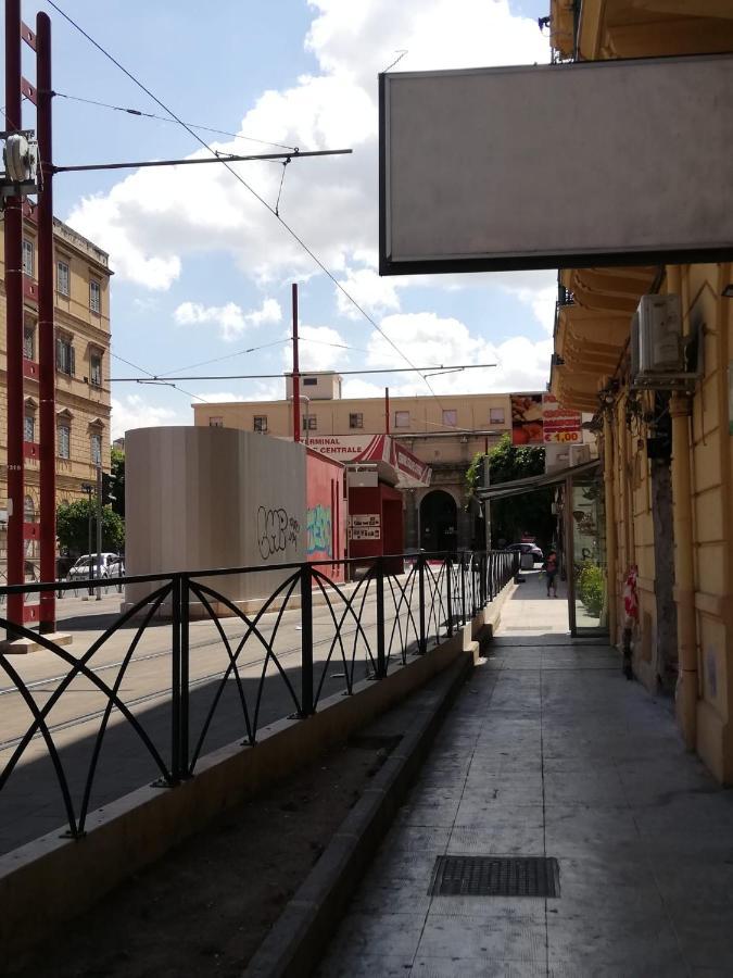 Il Posto Giusto Station Rooms Palermo Luaran gambar