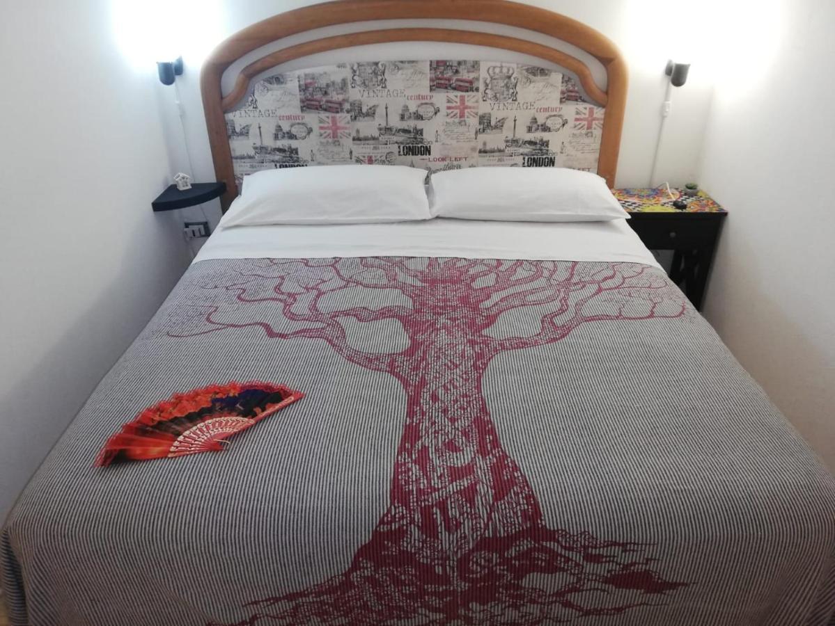 Il Posto Giusto Station Rooms Palermo Luaran gambar