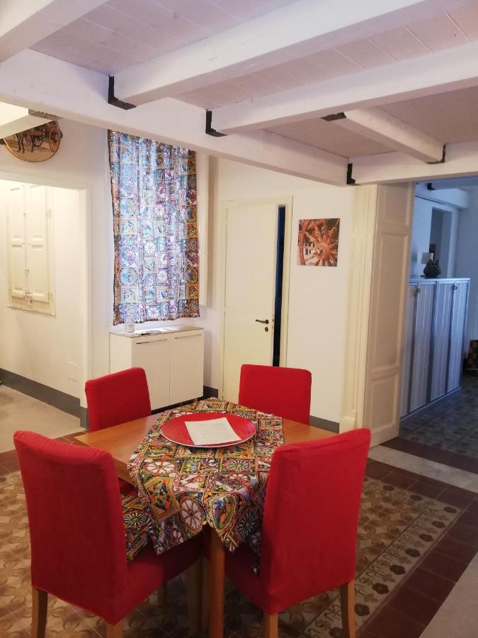 Il Posto Giusto Station Rooms Palermo Luaran gambar