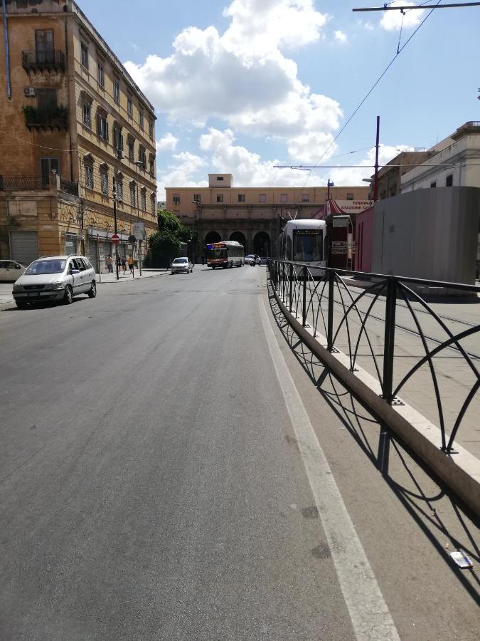 Il Posto Giusto Station Rooms Palermo Luaran gambar