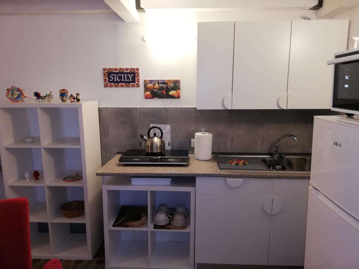 Il Posto Giusto Station Rooms Palermo Luaran gambar